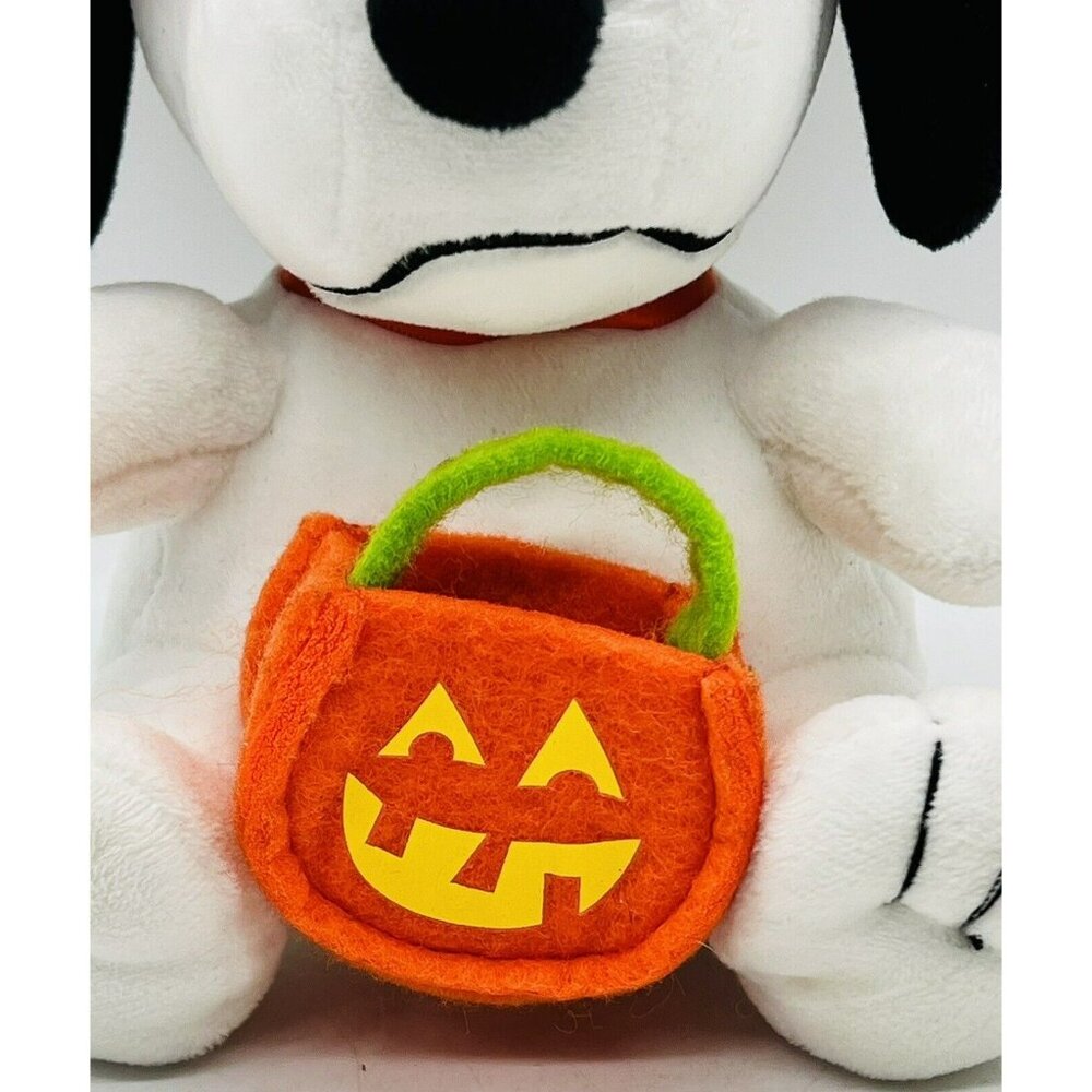 Hallmark Snoopy Halloween Trick or Treat Plush Orange Mask Pumpkin Bag Peanuts - Picture 3 of 8